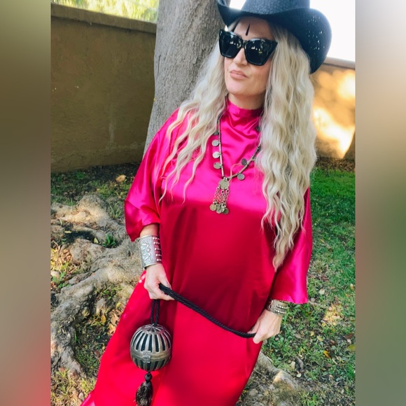 Gorgeous Indian Vintage tassel Bag - Picture 6 of 9